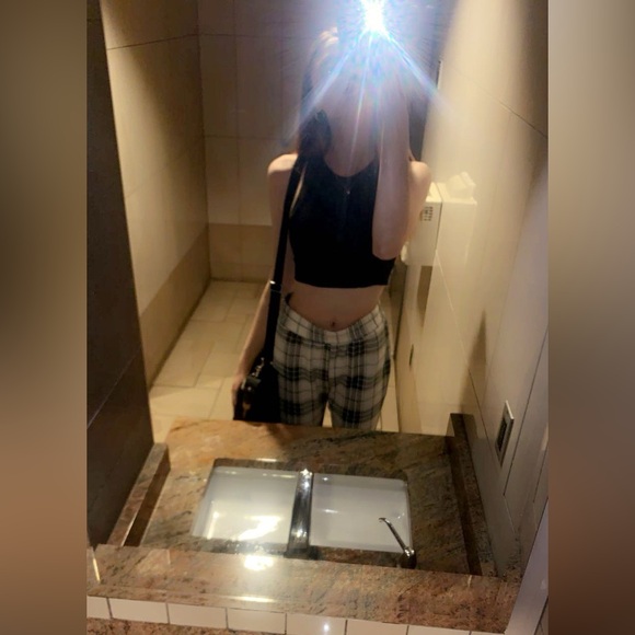 Meet your Posher, Skyler - Picture 4 of 4